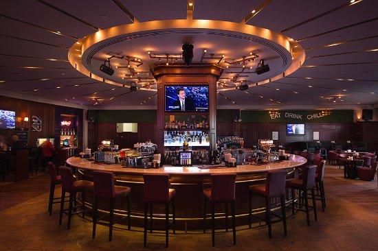 Victor's Bar & Restaurant